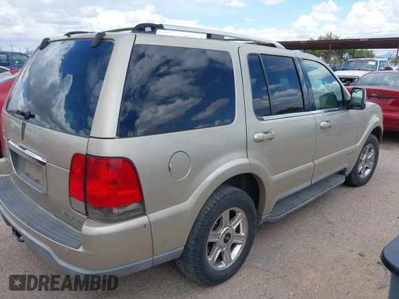 2004 Lincoln Aviator Luxury with VIN 5LMEU88H64ZJ00911, listed as a IAAI auction lot 41932678 with 230,741 mi miles and . Bid and sale history available at DreamBid. Image 4.