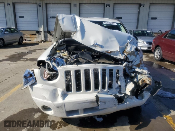 2007 Jeep Compass Sport with VIN 1J8FF47W07D356566, listed as a Copart auction lot 46058685 with 165,884 mi miles and Salvage Title. Bid and sale history available at carsss.com. Image 5.