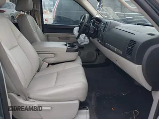 2010 Chevrolet Silverado 1500 LT with VIN 3GCRCSE06AG193321, listed as a IAAI auction lot 42018223 with 210,693 mi miles and . Bid and sale history available at DreamBid. Image 5.