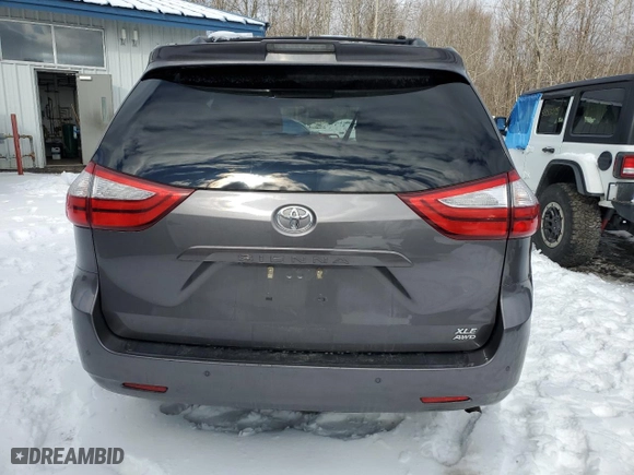 2019 Toyota Sienna XLE with VIN 5TDDZ3DC0KS226214, listed as a Copart auction lot 44157385 with 86,701 mi miles and Salvage Title. Bid and sale history available at carsss.com. Image 6.