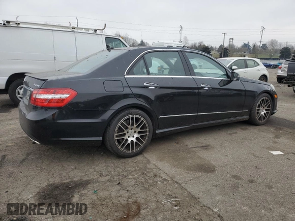 2013 Mercedes-Benz E 550 Sport z VIN WDDHF9BB1DA720269, wystawiony jako Copart lot #43084865 z przebiegiem 162 722 mil mil oraz Szkoda całkowita • Salvage title. Historia ofert i sprzedaży dostępna na DreamBid. Obrazek 3.