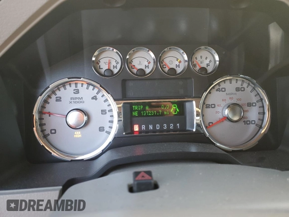 2008 Ford F-250 XL z VIN 1FTSW21Y38EA68492, wystawiony jako Copart lot #49216215 z przebiegiem 131 231 mil mil oraz Szkoda całkowita • Salvage title. Historia ofert i sprzedaży dostępna na DreamBid. Obrazek 9.