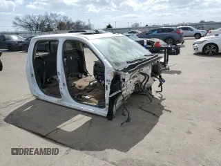 2017 GMC Sierra 1500 Denali with VIN 3GTU2PEJ5HG257880, listed as a Copart auction lot 49181445 with Not Provided miles and Non Repairable. Bid and sale history available at DreamBid. Image 4.