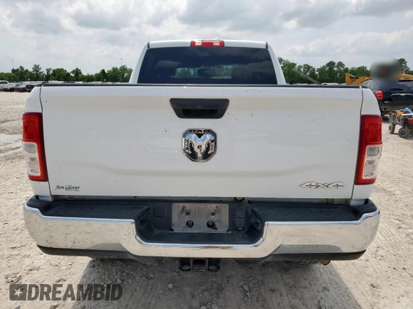 2022 Ram 2500 Tradesman z VIN 3C6UR5CJ6NG373076, wystawiony jako Copart lot #55130025 z przebiegiem 46 317 mil mil oraz Szkoda całkowita • Salvage title. Historia ofert i sprzedaży dostępna na DreamBid. Obrazek 6.