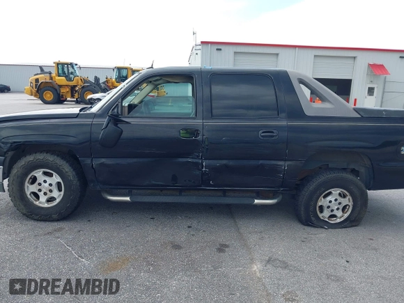 2005 Chevrolet Avalanche LS with VIN 3GNEC12Z25G223620, listed as a IAAI auction lot 42278098 with 263,073 mi miles and . Bid and sale history available at DreamBid. Image 14.