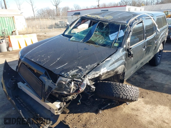 2011 Toyota Tacoma with VIN 3TMLU4EN4BM058738, listed as a IAAI auction lot 41646897 with 117,817 mi miles and . Bid and sale history available at DreamBid. Image 6.