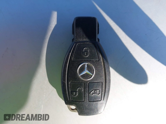 2016 Mercedes-Benz Metris Cargo z VIN WD3PG2EA1G3100067, wystawiony jako IAAI lot #41637257 z przebiegiem 571 601 mil mil oraz . Historia ofert i sprzedaży dostępna na DreamBid. Obrazek 11.