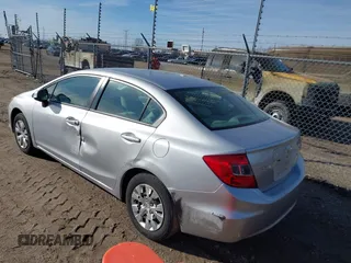 2012 Honda Civic LX с VIN 19XFB2F51CE012186, выставлен на аукционе IAAI как лот 41761074 с пробегом 107 789 миль миль и . История ставок и продаж доступна на DreamBid. Изображение 3.