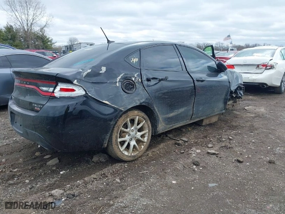 2014 Dodge Dart SXT with VIN 1C3CDFBB9ED868067, listed as a IAAI auction lot 41721146 with 172,168 mi miles. Bid and sale history available at carsss.com. Image 4.