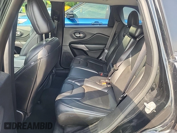 2021 Jeep Cherokee Latitude Plus z VIN 1C4PJLLB5MD223983, wystawiony jako IAAI lot #42741294 z przebiegiem 49 704 mil mil oraz . Historia ofert i sprzedaży dostępna na DreamBid. Obrazek 16.
