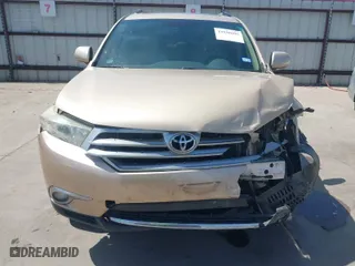 2011 Toyota Highlander Limited with VIN 5TDDK3EH2BS049549, listed as a IAAI auction lot 41838695 with 145,638 mi miles. Bid and sale history available at carsss.com. Image 12.