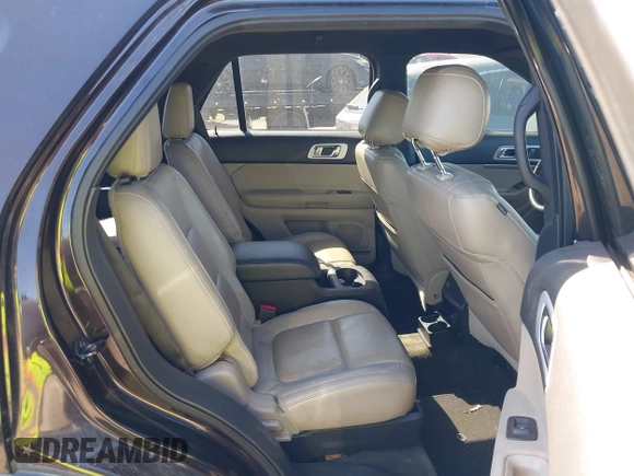 2014 Ford Explorer XLT with VIN 1FM5K7D8XEGC00824, listed as a IAAI auction lot 41990205 with 222,620 mi miles and . Bid and sale history available at DreamBid. Image 8.