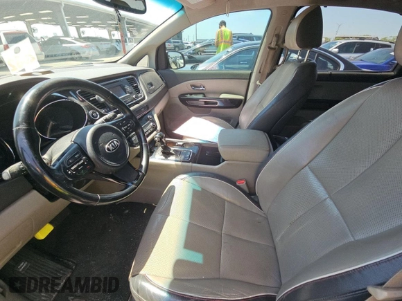 2016 Kia Sedona SX with VIN KNDMC5C1XG6140641, listed as a Copart auction lot 54801215 with 185,471 mi miles and Clean Title. Bid and sale history available at carsss.com. Image 5.