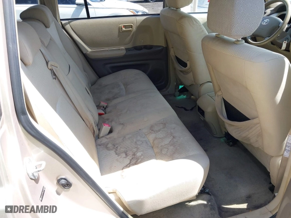 2006 Toyota Highlander with VIN JTEGP21A660103005, listed as a IAAI auction lot 41806730 with 262,838 mi miles. Bid and sale history available at carsss.com. Image 8.