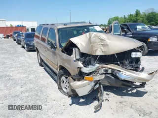 2005 Chevrolet Suburban LT with VIN 1GNEC16Z75J117611, listed as a IAAI auction lot 41946614 with 273,541 mi miles. Bid and sale history available at carsss.com. Image 6.