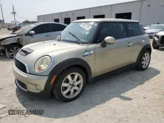 2007 MINI Hardtop S z VIN WMWMF73587TL83630, wystawiony jako Copart lot #59423765 z przebiegiem 129 066 mil mil oraz Tytuł czysty. Historia ofert i sprzedaży dostępna na DreamBid. Obrazek 1.