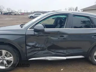 2020 Audi Q5 Premium Plus with VIN WA1BNAFY5L2010054, listed as a IAAI auction lot 41738526 with 83,152 mi miles. Bid and sale history available at carsss.com. Image 6.