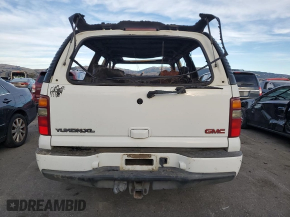 2003 GMC Yukon XL Denali with VIN 1GKFK66UX3J327011, listed as a Copart auction lot 87629095 with 0 mi miles and Non Repairable. Bid and sale history available at carsss.com. Image 6.