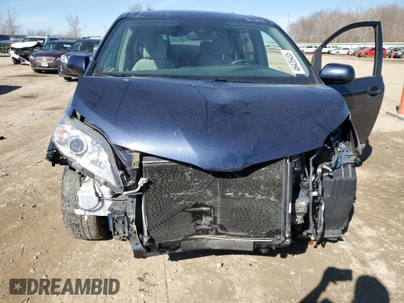2018 Toyota Sienna LE Auto Access Seat with VIN 5TDKZ3DCXJS910757, listed as a Copart auction lot 46435435 with 80,774 mi miles and Salvage Title. Bid and sale history available at carsss.com. Image 11.