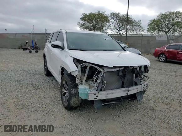 2018 Toyota Highlander LE with VIN 5TDZARFH6JS040524, listed as a Copart auction lot 54171085 with 62,341 mi miles and Salvage title. Bid and sale history available at DreamBid. Image 14.