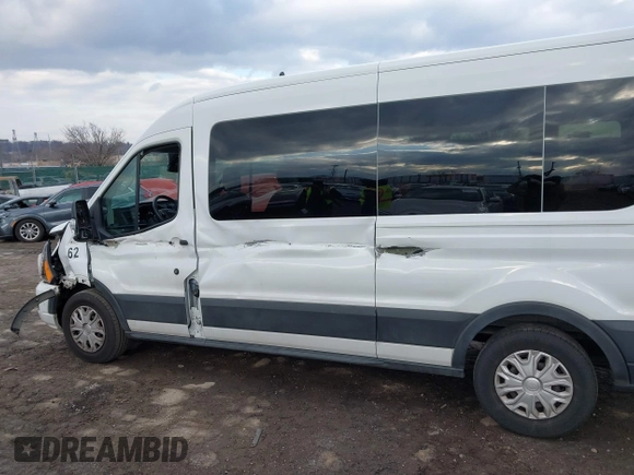 2021 Ford Transit Passenger XL with VIN 1FBAX2C82MKA32735, listed as a IAAI auction lot 41312892 with 62,053 mi miles and . Bid and sale history available at DreamBid. Image 6.