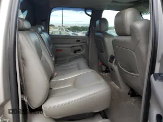 2005 Chevrolet Avalanche LS with VIN 3GNGK22G35G258778, listed as a Copart auction lot 73949614 with 151,928 mi miles and Salvage Title. Bid and sale history available at DreamBid. Image 10.