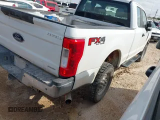 2019 Ford F-250 XL with VIN 1FT7X2B62KEG56083, listed as a IAAI auction lot 42452430 with 150,903 mi miles and . Bid and sale history available at DreamBid. Image 4.