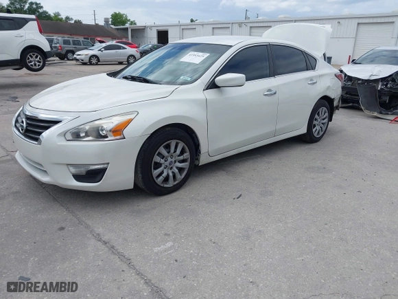 2015 Nissan Altima 2.5 with VIN 1N4AL3AP9FC212952, listed as a IAAI auction lot 41953425 with 104,139 mi miles. Bid and sale history available at carsss.com. Image 18.
