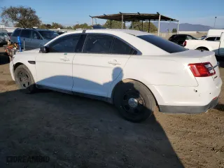 2017 Ford Police Interceptor Sedan with VIN 1FAHP2L8XHG133627, listed as a Copart auction lot 43875235 with 0 mi miles and Clean Title. Bid and sale history available at carsss.com. Image 2.