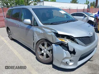 2017 Toyota Sienna SE with VIN 5TDXZ3DC8HS796970, listed as a IAAI auction lot 42272964 with 114,237 mi miles and . Bid and sale history available at DreamBid. Image 6.