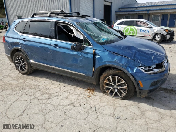 2020 Volkswagen Tiguan SE with VIN 3VV2B7AX3LM020124, listed as a Copart auction lot 49779165 with 55,626 mi miles and Salvage Title. Bid and sale history available at carsss.com. Image 4.