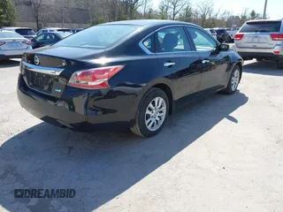 2014 Nissan Altima 2.5 S with VIN 1N4AL3AP7EN334681, listed as a IAAI auction lot 41985733 with 144,544 mi miles. Bid and sale history available at carsss.com. Image 4.