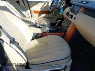 2011 Land Rover Range Rover SC z VIN SALMF1E4XBA337704, wystawiony jako IAAI lot #41432418 z przebiegiem Nie podano mil oraz . Historia ofert i sprzedaży dostępna na DreamBid. Obrazek 5.