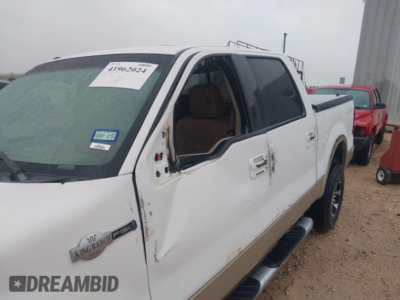 2007 Ford F-150 XLT with VIN 1FTPW14V57KC83518, listed as a IAAI auction lot 41962024 with 250,816 mi miles. Bid and sale history available at carsss.com. Image 13.
