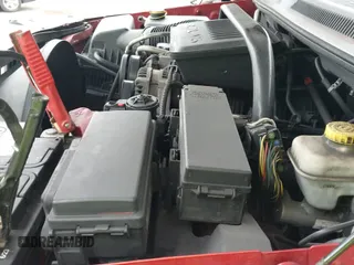 2006 Jeep Commander с VIN 1J8HG48K16C231811, выставлен на аукционе IAAI как лот 42811376 с пробегом 248 995 миль миль и . История ставок и продаж доступна на DreamBid. Изображение 19.