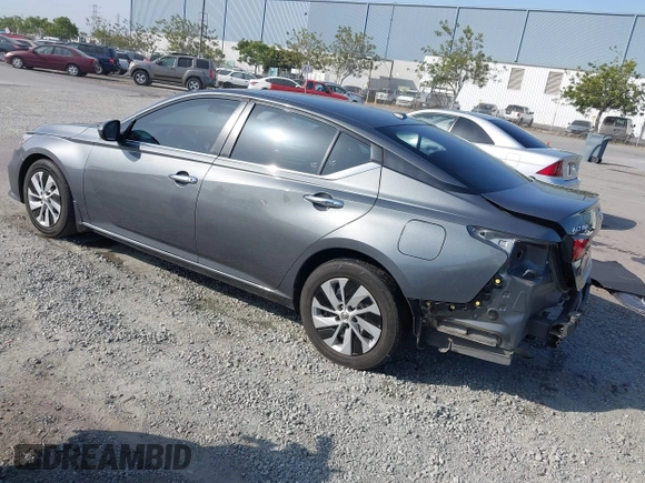 2020 Nissan Altima S z VIN 1N4BL4BV4LC123776, wystawiony jako IAAI lot #42421505 z przebiegiem 125 958 mil mil oraz . Historia ofert i sprzedaży dostępna na DreamBid. Obrazek 3.