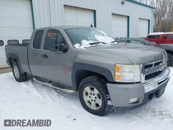2007 Chevrolet Silverado 1500 with VIN 1GCFK19Y67Z508465, listed as a IAAI auction lot 41615109 with 148,381 mi miles and . Bid and sale history available at DreamBid. Image 1.