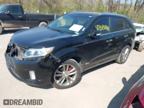 2014 Kia Sorento SX z VIN 5XYKWDA70EG455636, wystawiony jako IAAI lot #42015880 z przebiegiem 211 075 mil mil oraz . Historia ofert i sprzedaży dostępna na DreamBid. Obrazek 2.