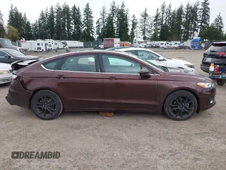 2019 Ford Fusion SE with VIN 3FA6P0HD0KR136232, listed as a IAAI auction lot 42015102 with 66,472 mi miles. Bid and sale history available at carsss.com. Image 13.