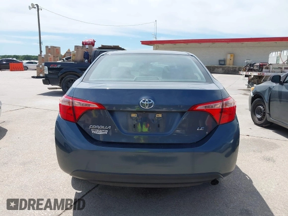 2018 Toyota Corolla L z VIN 5YFBURHE4JP820560, wystawiony jako IAAI lot #42317624 z przebiegiem 84 946 mil mil oraz . Historia ofert i sprzedaży dostępna na DreamBid. Obrazek 16.
