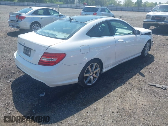 2013 Mercedes-Benz C 250 with VIN WDDGJ4HB1DG052880, listed as a IAAI auction lot 42013118 with 26,799 mi miles and . Bid and sale history available at DreamBid. Image 4.