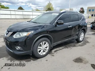 2015 Nissan Rogue SV z VIN 5N1AT2MV7FC791398, wystawiony jako Copart lot #55301015 z przebiegiem 99 039 mil mil oraz Szkoda całkowita • Salvage title. Historia ofert i sprzedaży dostępna na DreamBid. Obrazek 1.