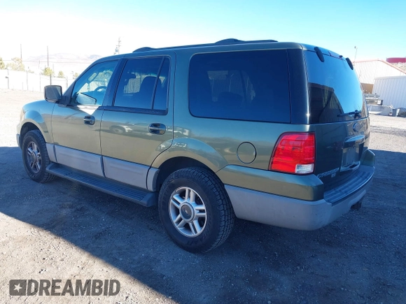 2003 Ford Expedition XLT with VIN 1FMFU16W93LB08888, listed as a IAAI auction lot 41290047 with 220,561 mi miles. Bid and sale history available at carsss.com. Image 3.