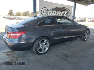 2012 Mercedes-Benz E 350 with VIN WDDKJ5KB9CF166431, listed as a Copart auction lot 58811695 with 116,945 mi miles and Salvage title. Bid and sale history available at DreamBid. Image 3.