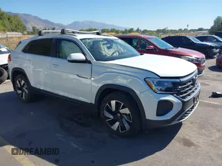 2024 Volkswagen Atlas SEL with VIN 1V2BE2CA1RC232515, listed as a IAAI auction lot 40441892 with 3,641 mi miles and . Bid and sale history available at DreamBid. Image 1.