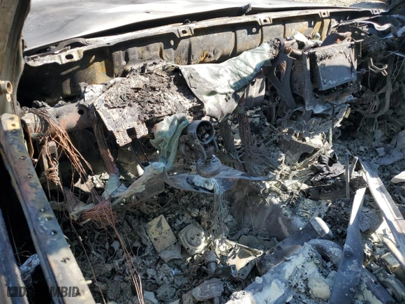 2003 Toyota Land Cruiser with VIN JTEHT05J332044364, listed as a Copart auction lot 70952174 with 0 mi miles and Salvage Title. Bid and sale history available at carsss.com. Image 9.