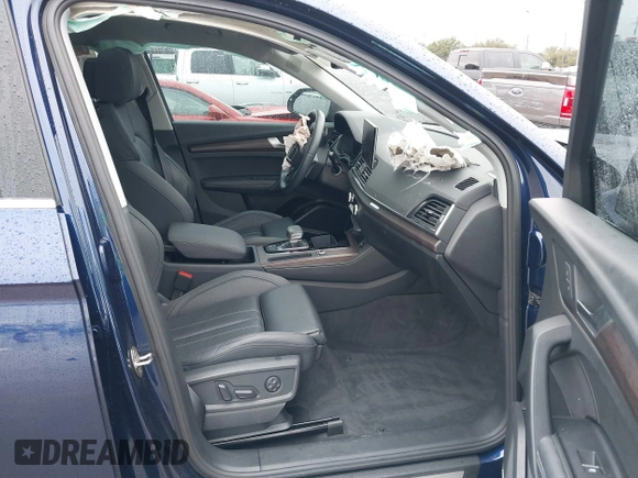 2021 Audi Q5 Premium Plus with VIN WA1BAAFY5M2057078, listed as a IAAI auction lot 41542170 with 37,519 mi miles. Bid and sale history available at carsss.com. Image 5.