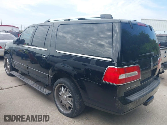2012 Lincoln Navigator z VIN 5LMJJ3H58CEL01179, wystawiony jako IAAI lot #42445163 z przebiegiem 155 528 mil mil oraz . Historia ofert i sprzedaży dostępna na DreamBid. Obrazek 3.