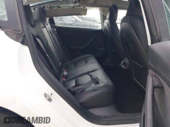 2023 Tesla Model 3 Performance z VIN 5YJ3E1EC8PF487550, wystawiony jako IAAI lot #42093712 z przebiegiem 27 305 mil mil oraz . Historia ofert i sprzedaży dostępna na DreamBid. Obrazek 8.