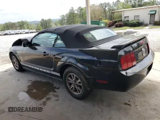 2005 Ford Mustang Deluxe с VIN 1ZVFT84N555231554, выставлен на аукционе Copart как лот 51562685 с пробегом 178 731 миль миль и Списание • Salvage title. История ставок и продаж доступна на DreamBid. Изображение 2.